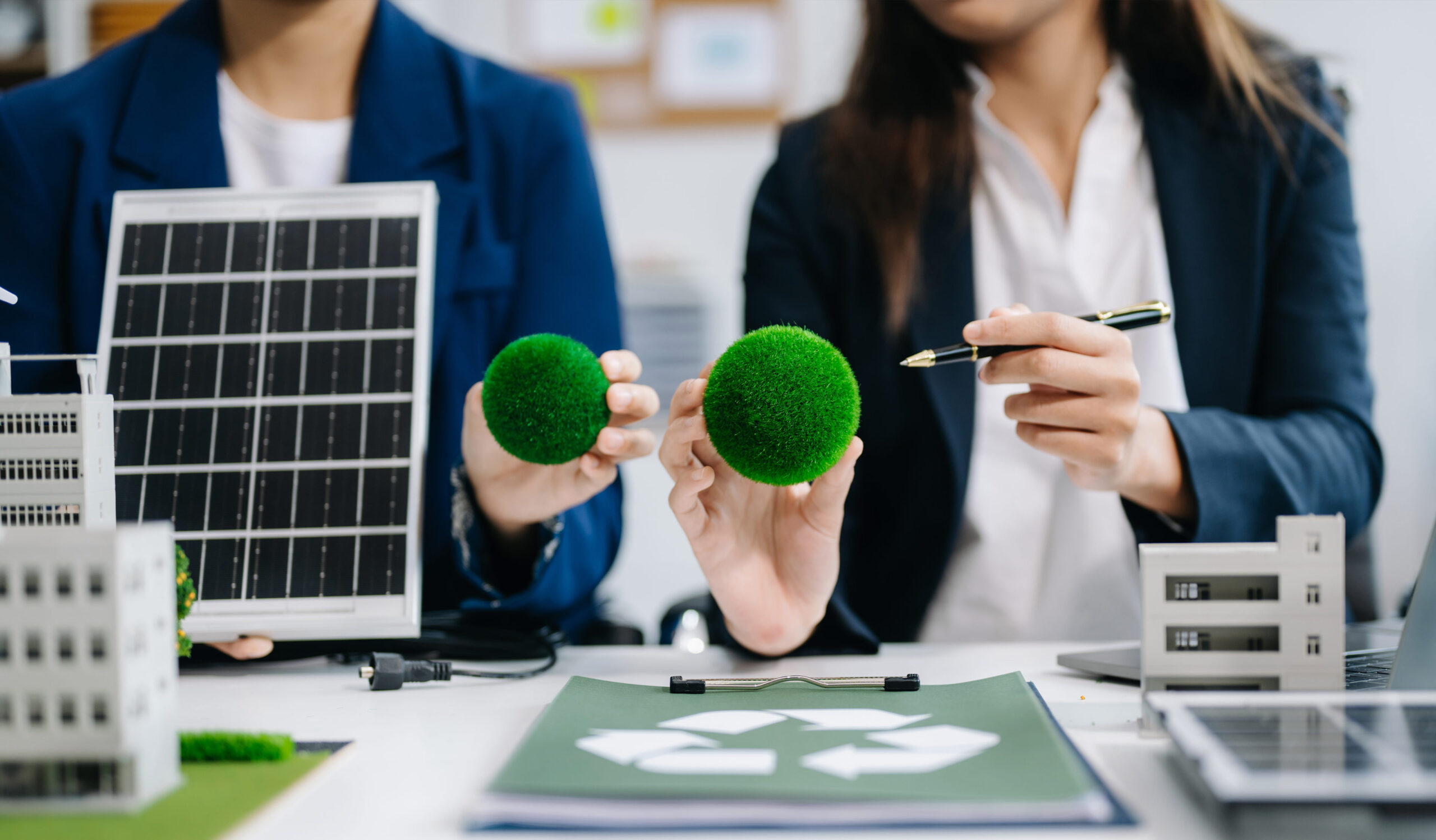 Nachhaltige Energielösungen entwickeln, finanzieren und international mit starken Partnern umsetzen.